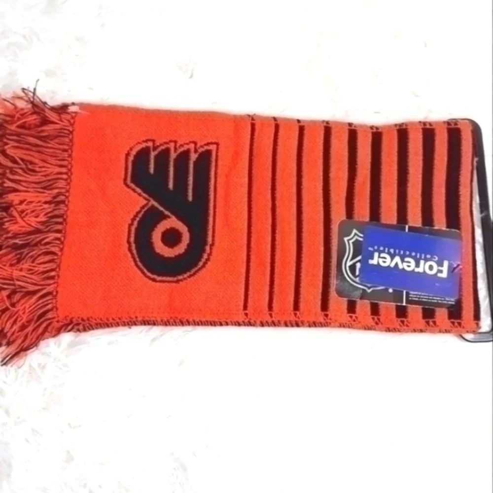 ☄NHL Forever Collectibles Official FLYERS Scarf